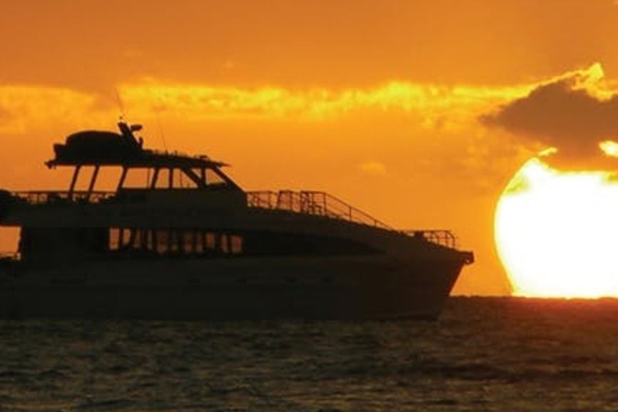 South Maui: Sunset Cruise with 4-Course Dinner and Drinks - Key things that make this cruise worth your time