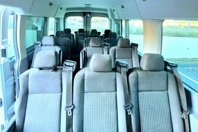 Stellar HI Tours- 15 person van-your own private tour to Hana! - Key things that make this Hana day work