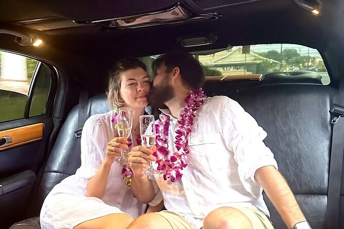 Stretch Limousine Private Transfer around the Island of Maui - What This Maui Stretch Limo Transfer Really Is