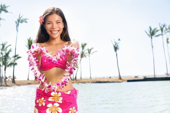 Traditional Airport Lei Greeting on Kahului Maui - Meeting Your Greeter Without Any Airport Headache