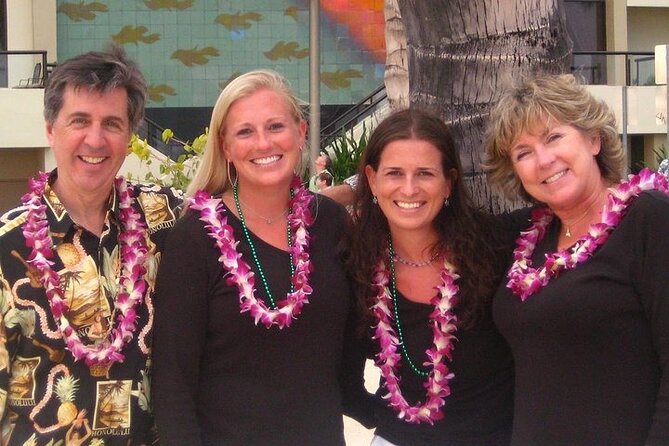 Traditional Airport Lei Greeting on Kahului Maui - Picking Your Lei Option: Simple, Custom, and Fun