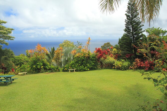 Ultimate Self-Driving Audio Tour of Road to Hana, Maui - Honomanu Bay and Nua’ailua Viewpoint: black pebbles and rugged coastline