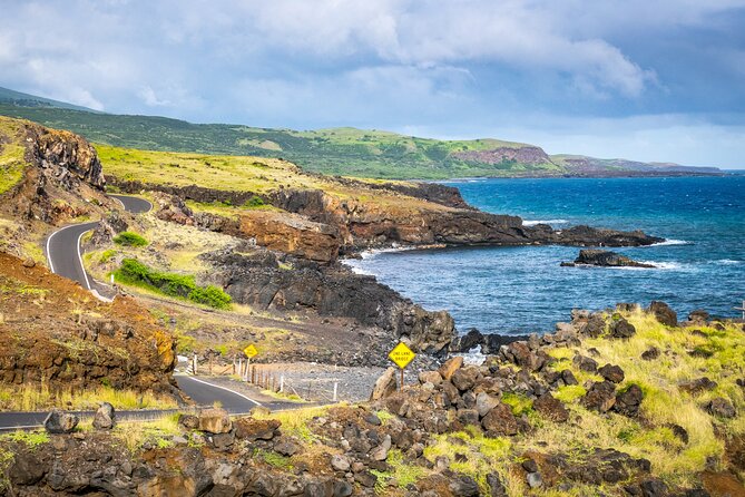 VIP Private Road to Hana Tour in Cadillac Escalade with Pickup - Wai‘ānapanapa State Park and the Black Sand Beach Moment