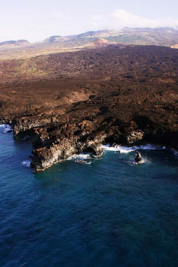 Wailea-Makina: Sea Caves, Molokini Snorkel & Turtle Town - Kanaio Coast sea caves: the views you will actually remember