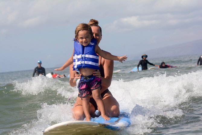 Waves Hawaii Surf School in Kihei Maui - Group vs private: who should pick which